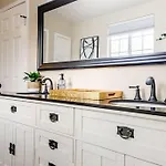 Gorgeous Home Away From Home 3 Bed 3 Bath W/ Pool