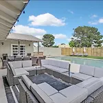 4Br Vegas Gem W Pool, Close To Strip, Airport