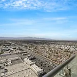 1 Bedroom Luxury Suite On 35 Floor With Amazing Strip Views