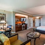 Beautiful Strip View Studio W Balcony 02807