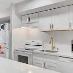 Stay Together In Style - 1 Bedroom Apartment With View 656