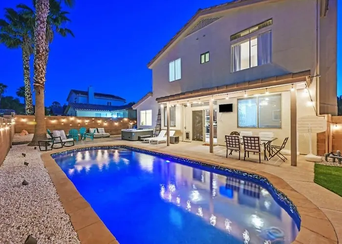 Stunning 4Br Getaway W Pool, Hot Tub, & Firepit