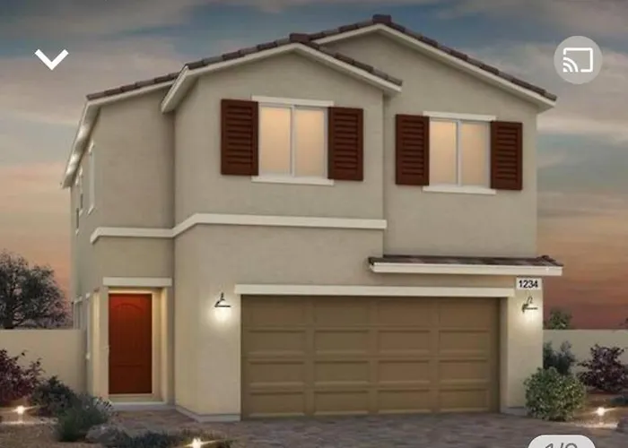 New,And Modern Home Close To The Strip