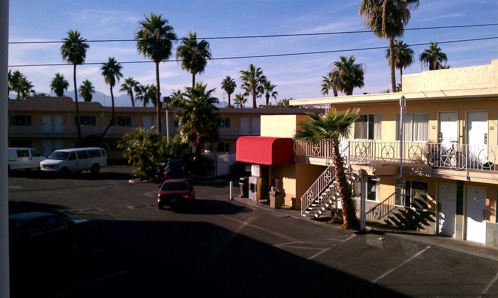 Hotel Econo 2*