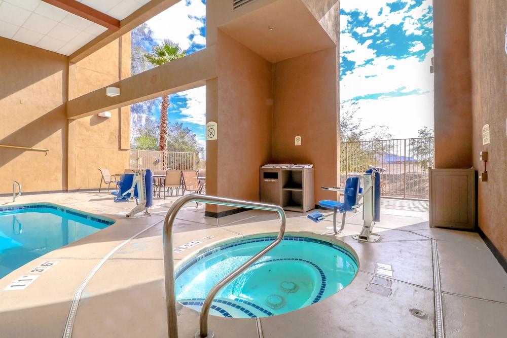Western North Vegas Inn&suites