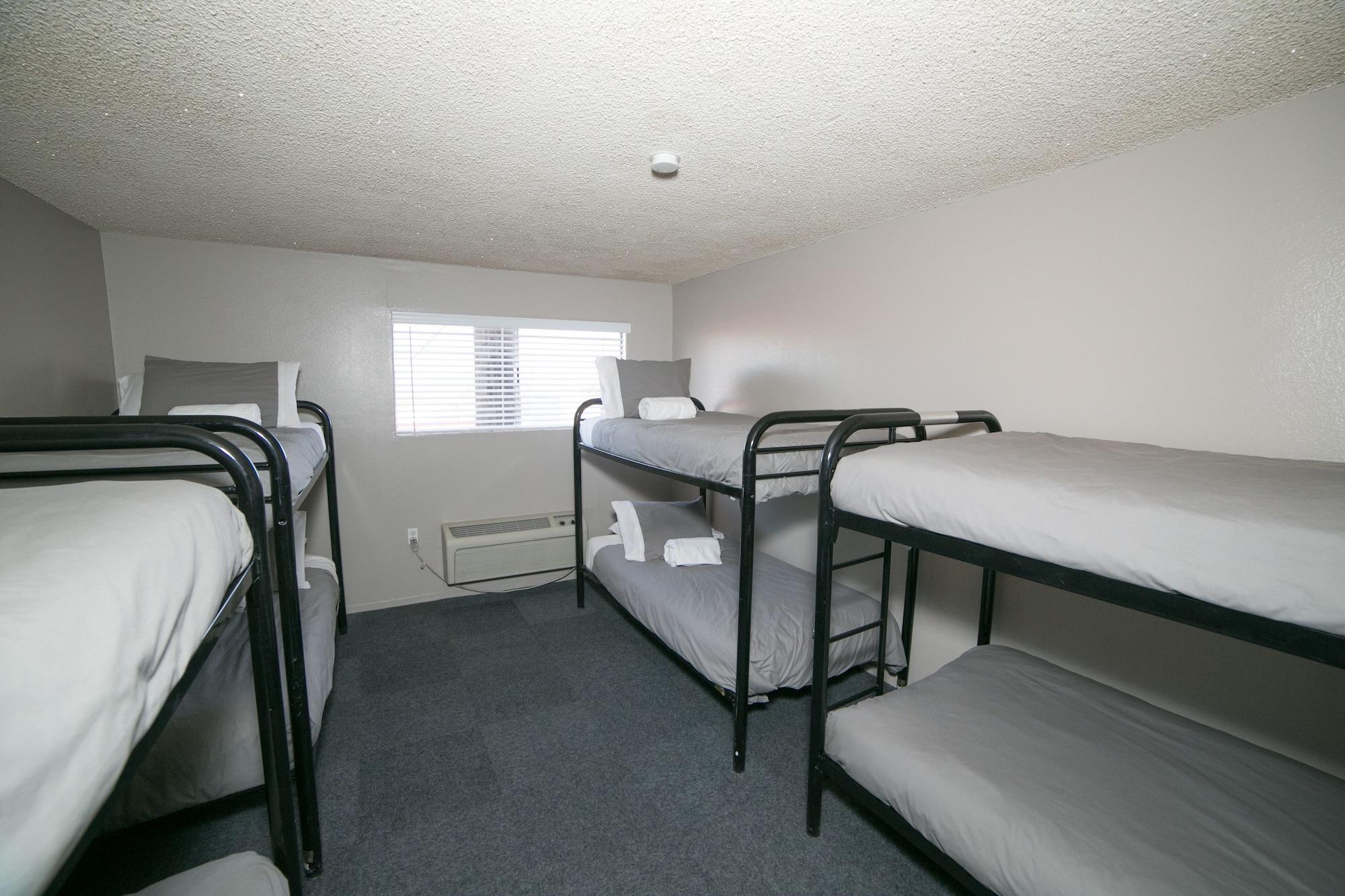 Hostel Vegas (adults Only) *