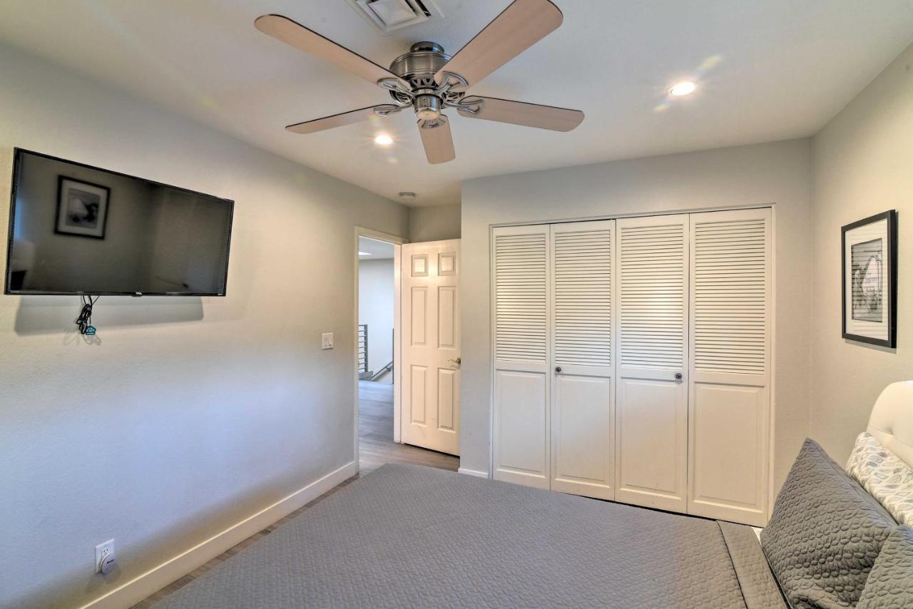 Holiday home House With Pool And Hot Tub - 1 Mi To Strip! Las Vegas