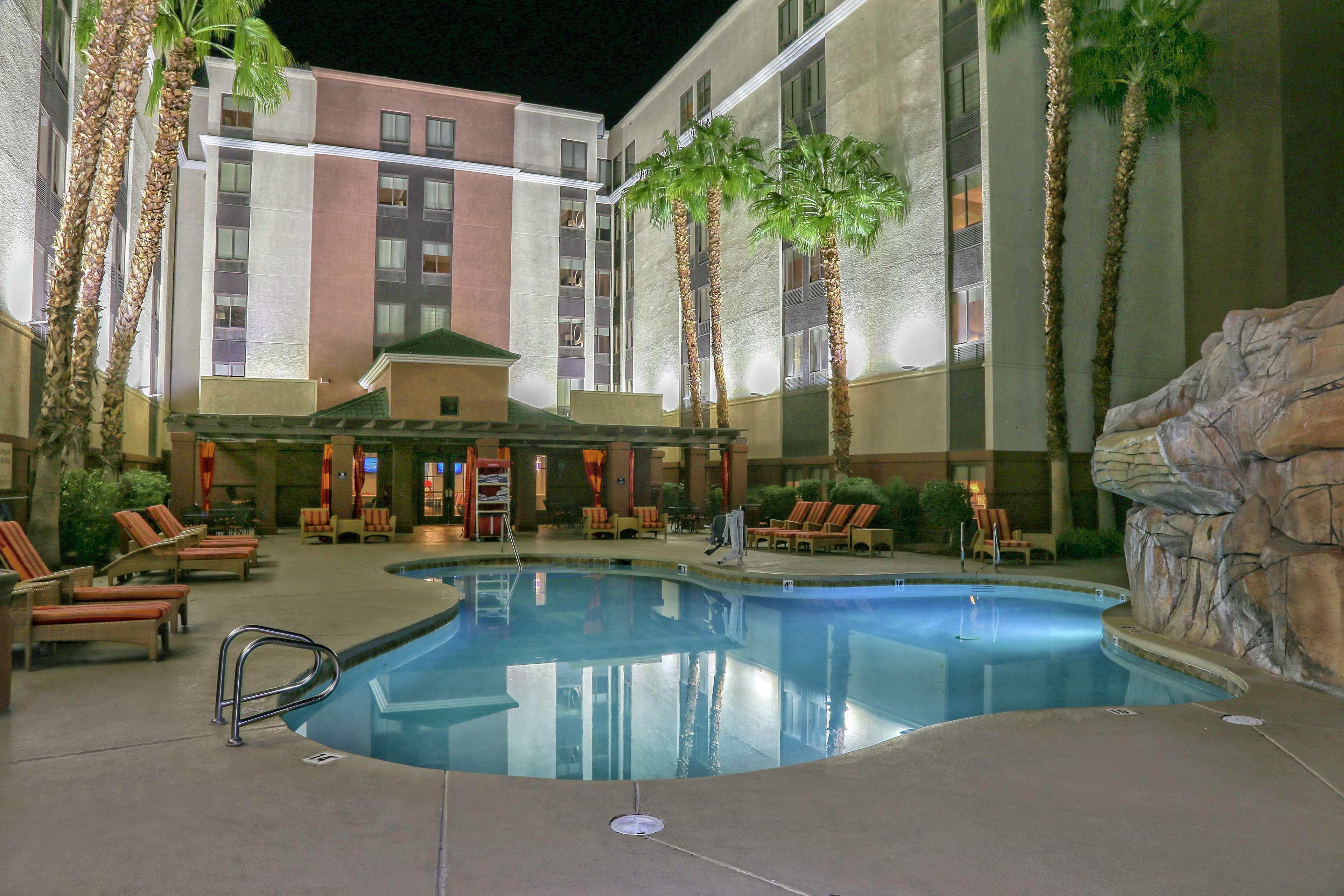 Hotel Hampton Tropicana 3*