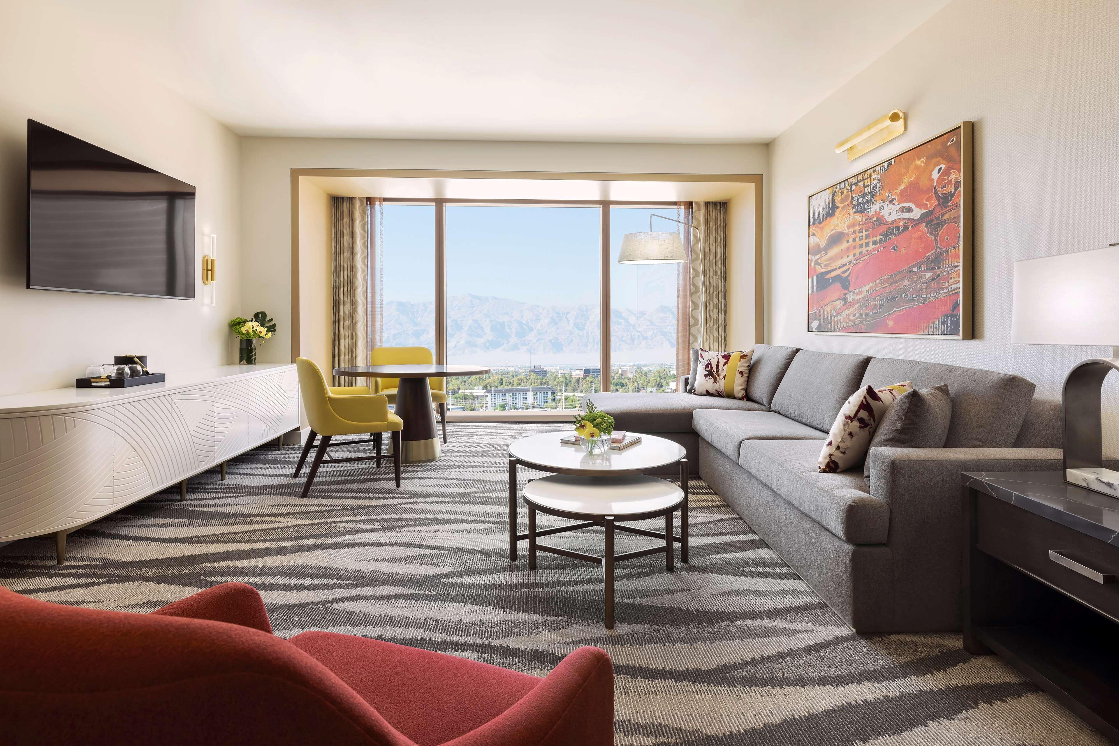 Resort Conrad Vegas At World