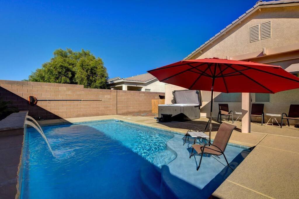 Unique Home! Pool, Jacuzzi 20 Percent Off For Longterm 420 Friendly Outside Only Holiday home Las Vegas