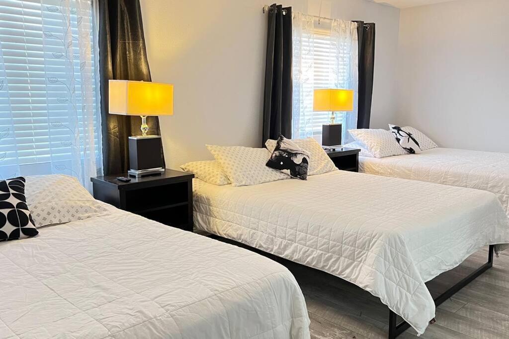 Mickelyn House- 5 Bedroom 3 Bath 5 Minutes To Speedway 18 Min To Strip Ferienhaus Las Vegas
