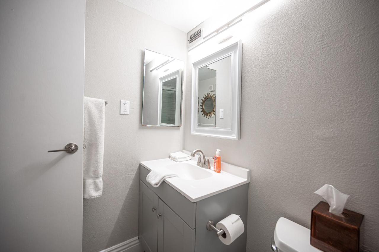 Together On The Strip - 2 Bedroom 1124 Apartment