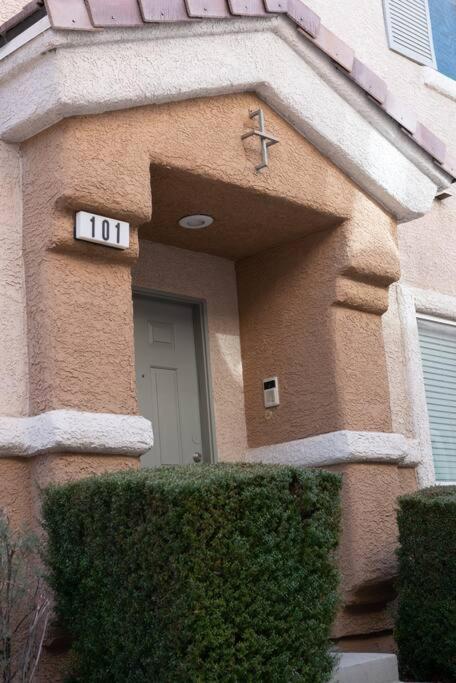 Gorgeous Away From Apartment Las Vegas