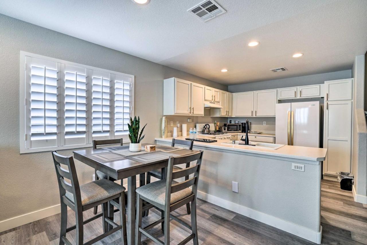 Stylish House With Patio, 8 Mi To Vegas Strip! * Las Vegas