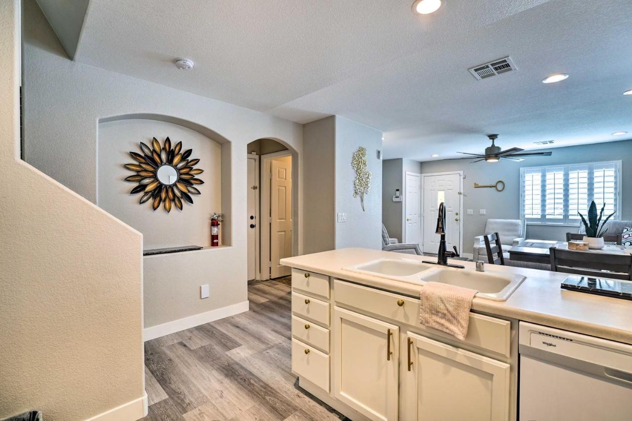 Stylish House With Patio, 8 Mi To Vegas Strip! Ferienhaus Las Vegas