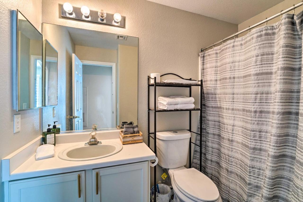 Stylish House With Patio, 8 Mi To Vegas Strip!