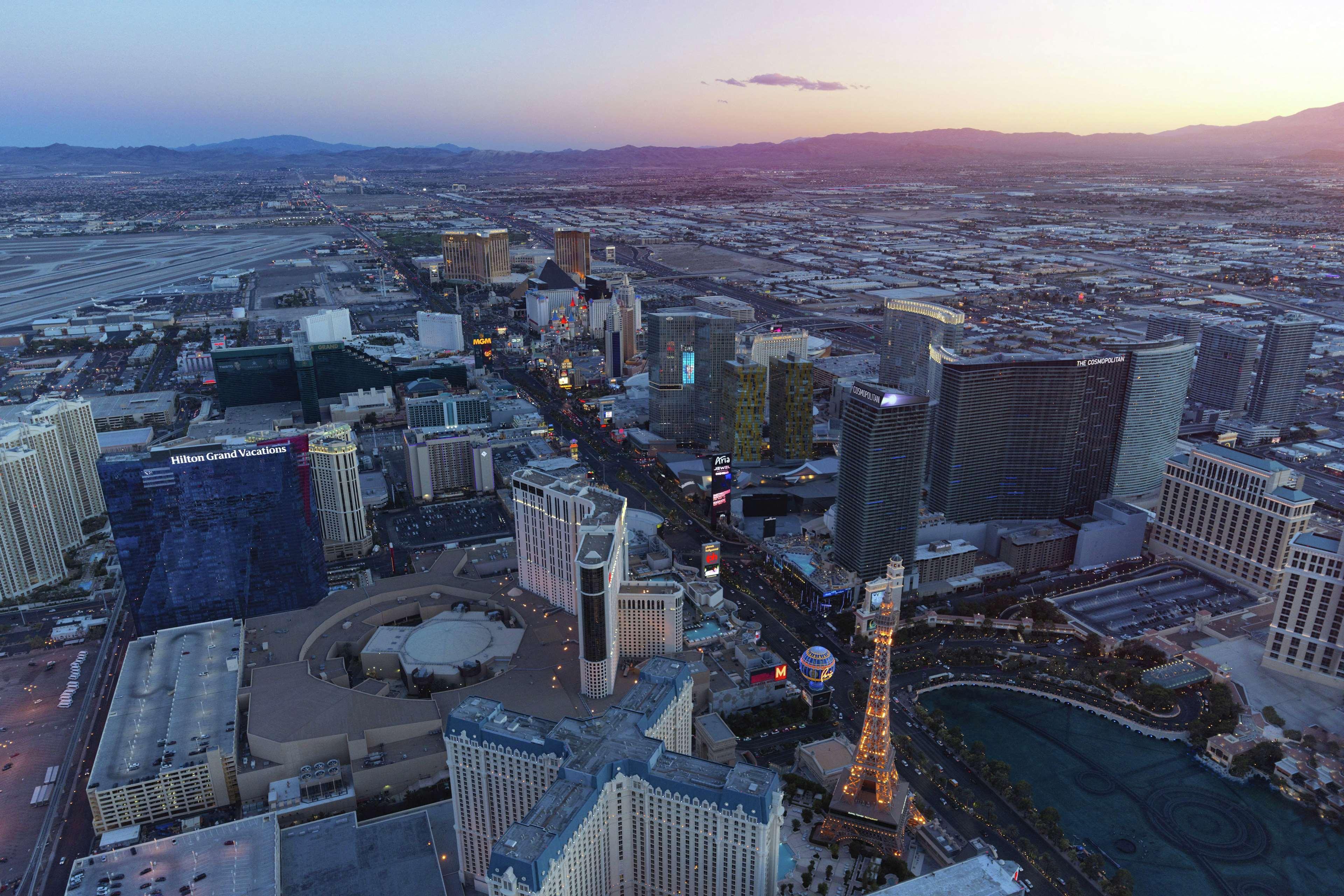 Hilton Grand Vacations Club Elara Center Strip Vegas Las Vegas