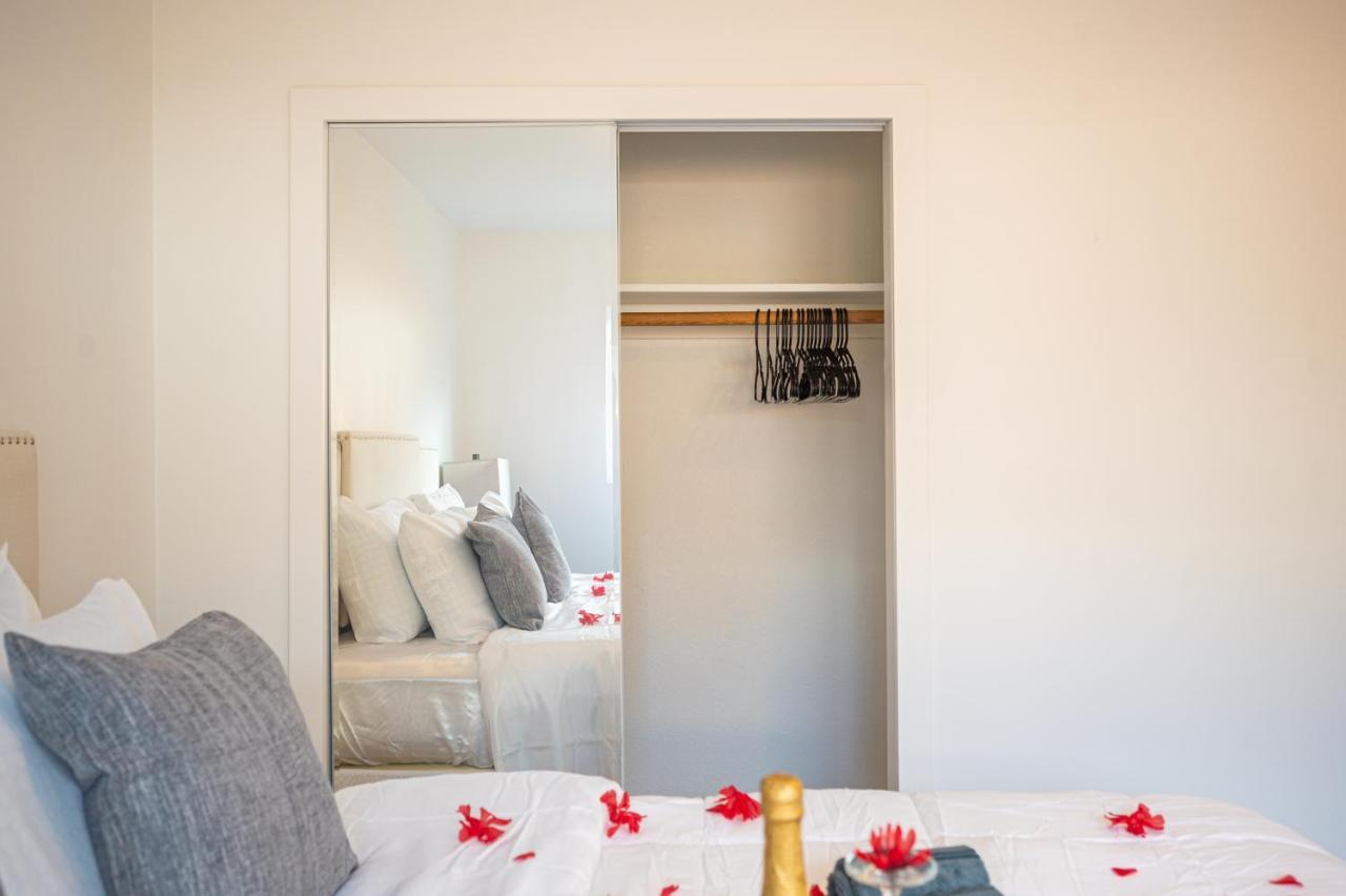 Brand New Home- Center Location Apartment Las Vegas