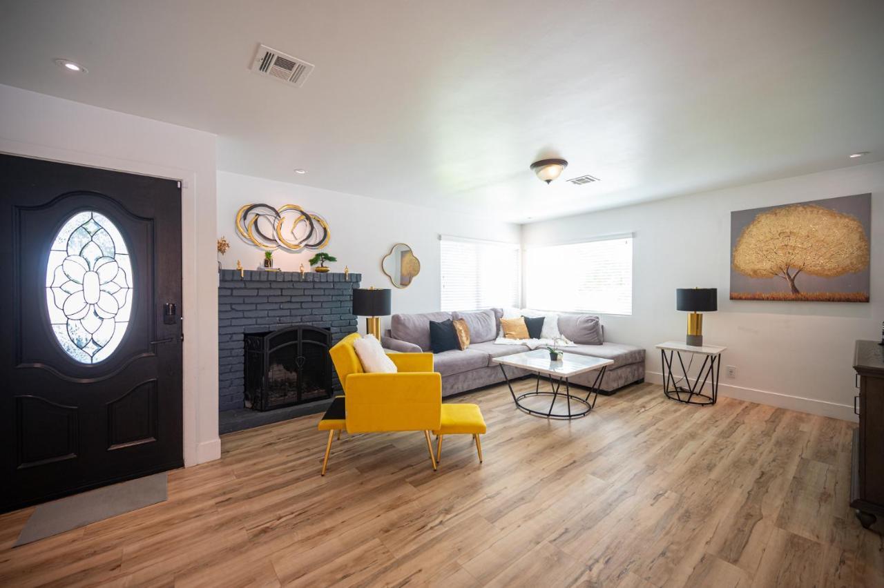 Apartment Brand New Home- Center Location
