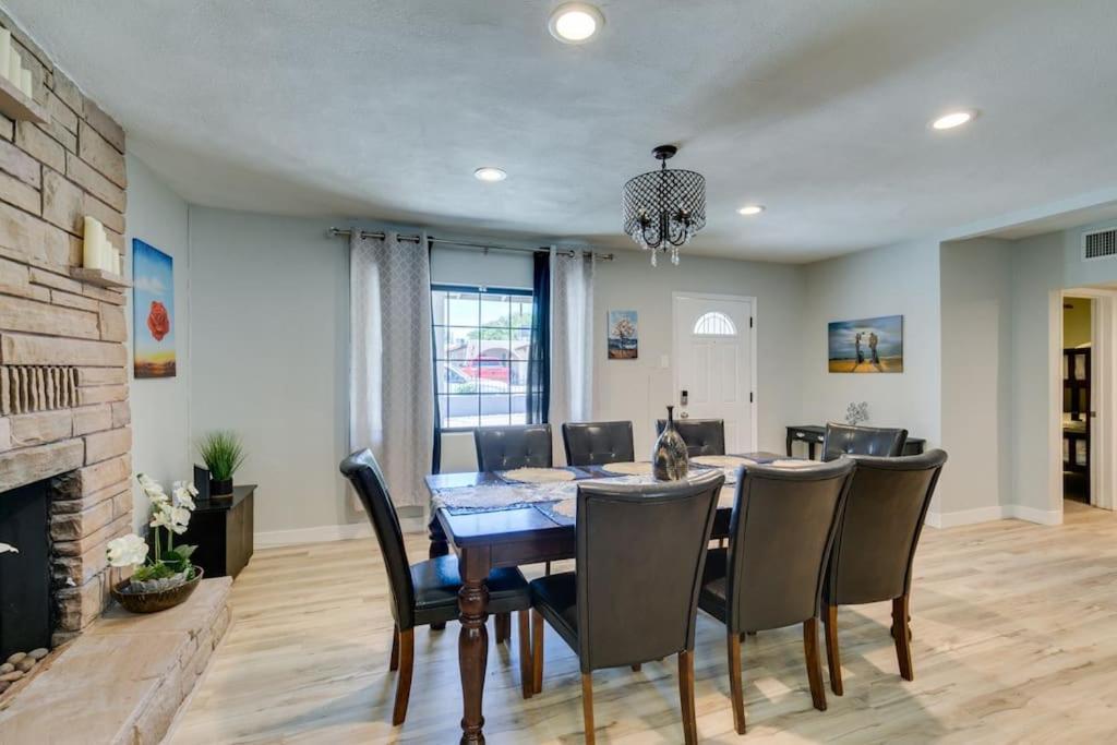 Phoenix House Great For Groups!!!