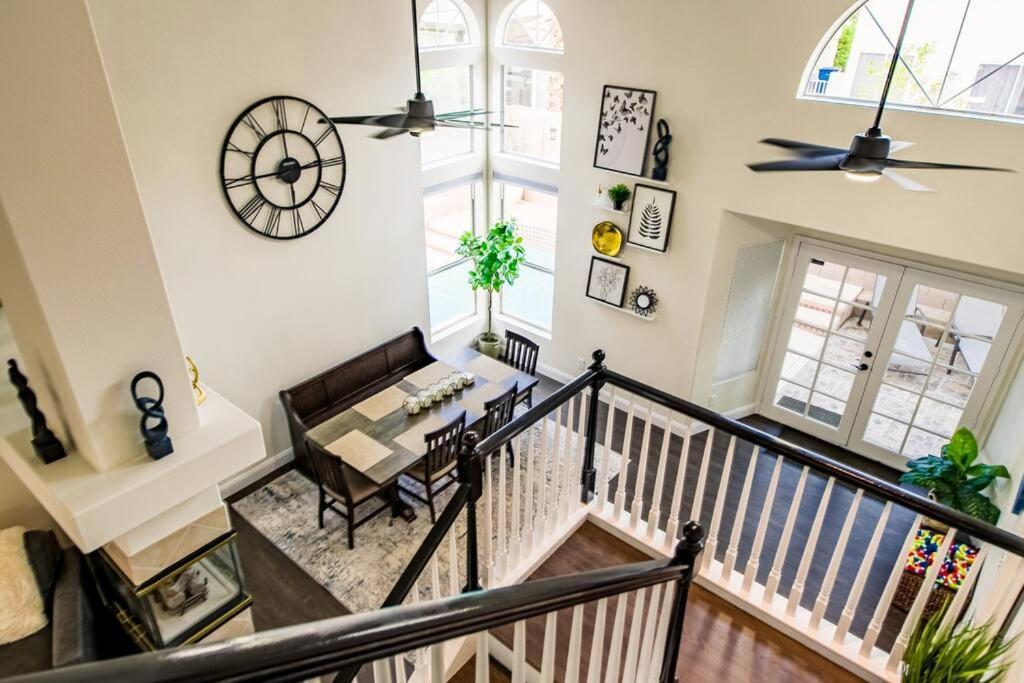 Holiday home Gorgeous Away From 3 Bed 3 Bath W/ Pool Las Vegas