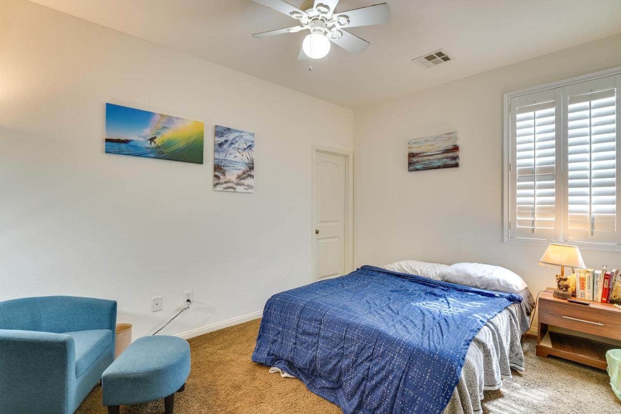Holiday home Serene Vegas With Heated Pool Near Strip! Las Vegas