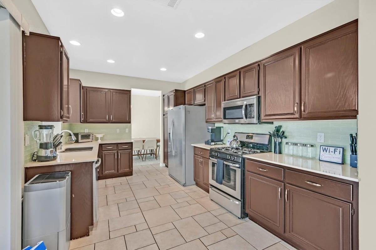 Stunning 4br Getaway W Pool, Hot Tub, & Firepit *