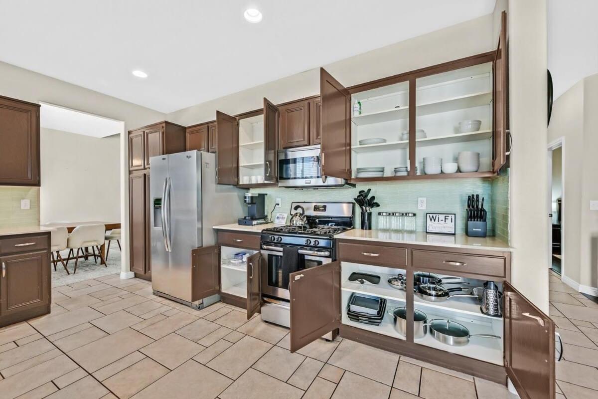 Stunning 4br Getaway W Pool, Hot Tub, & Firepit *
