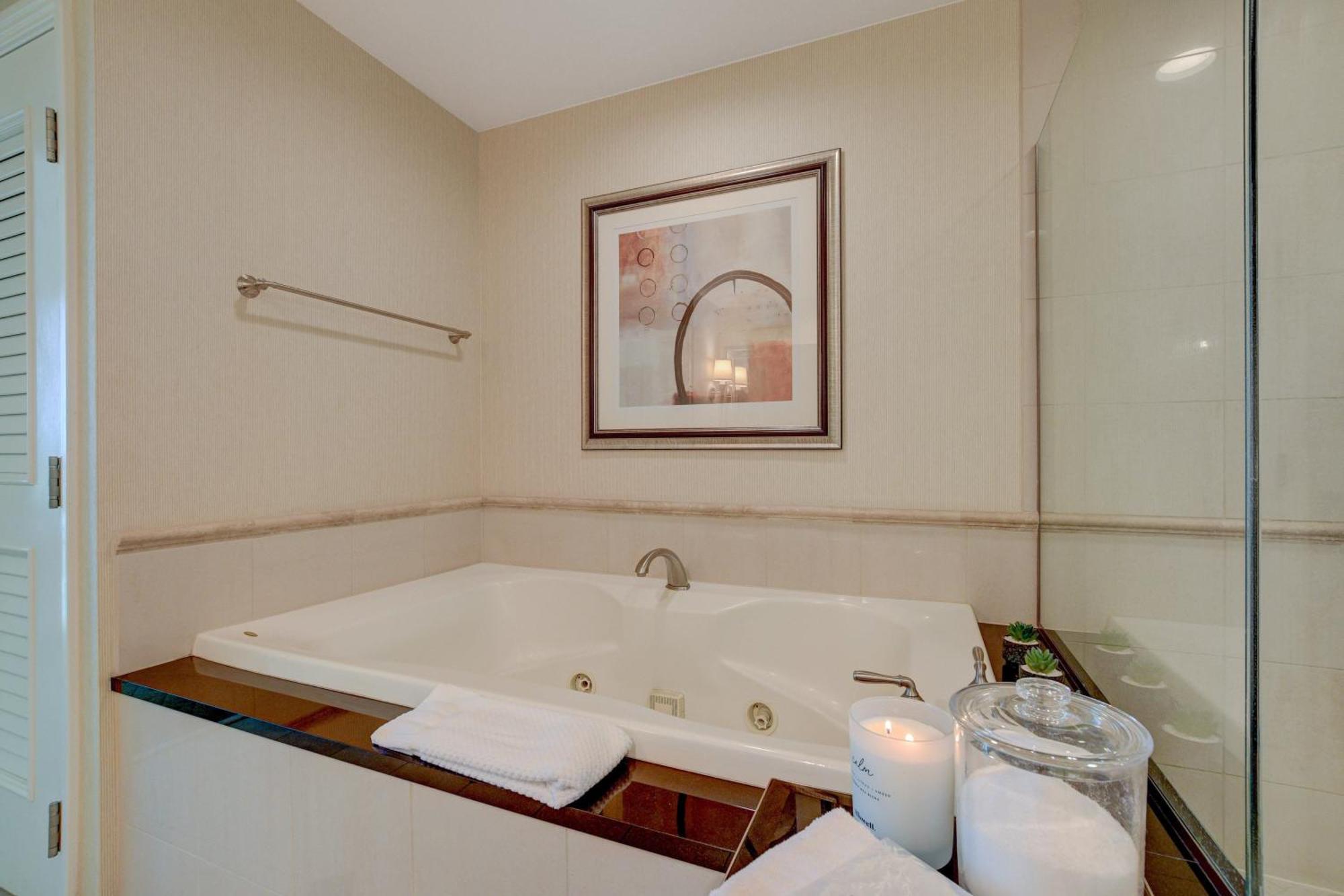 Luxe 1br 2bth Mgm Signature Balcony *