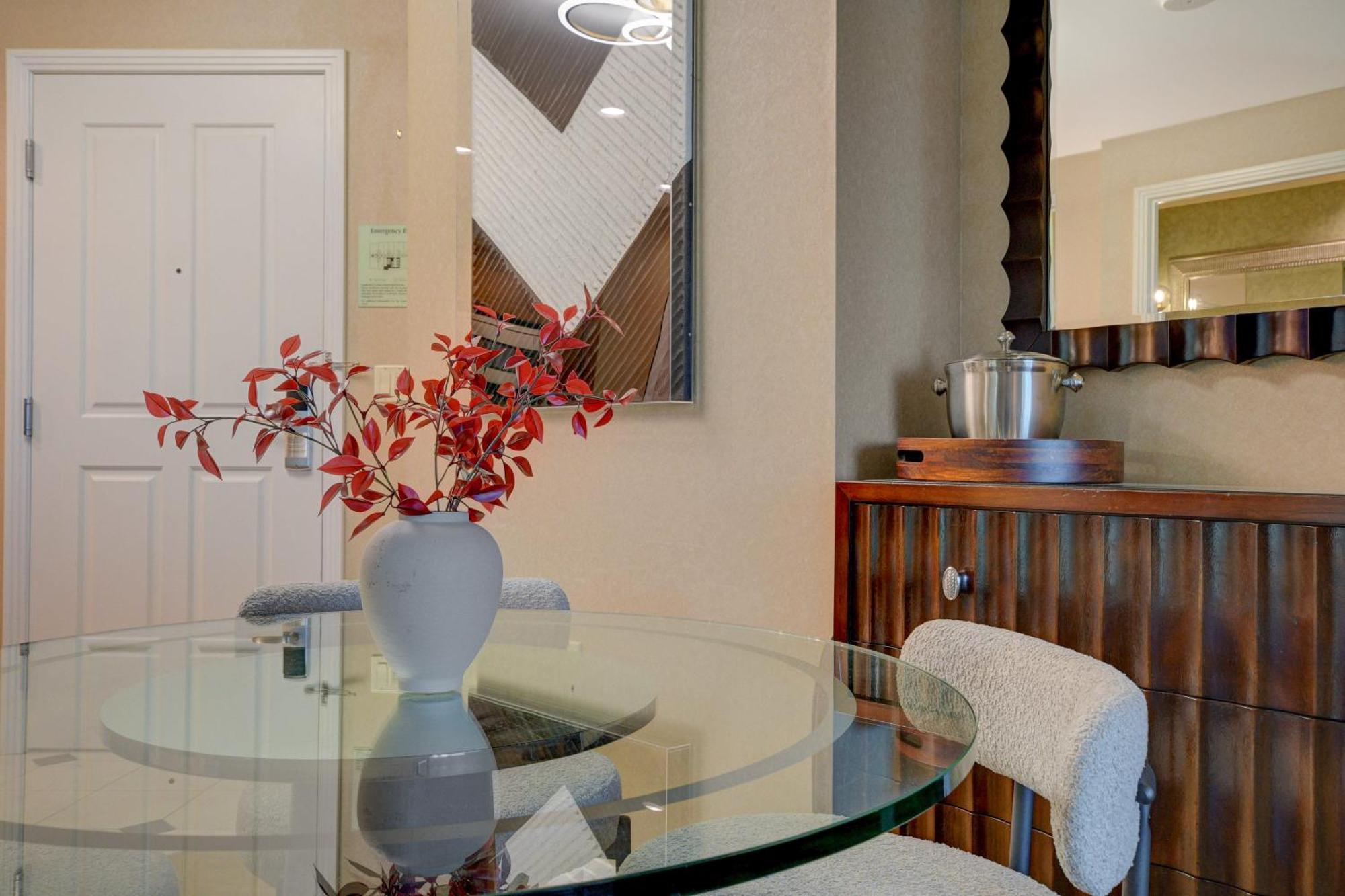 Luxe 1br 2bth Mgm Signature Balcony *