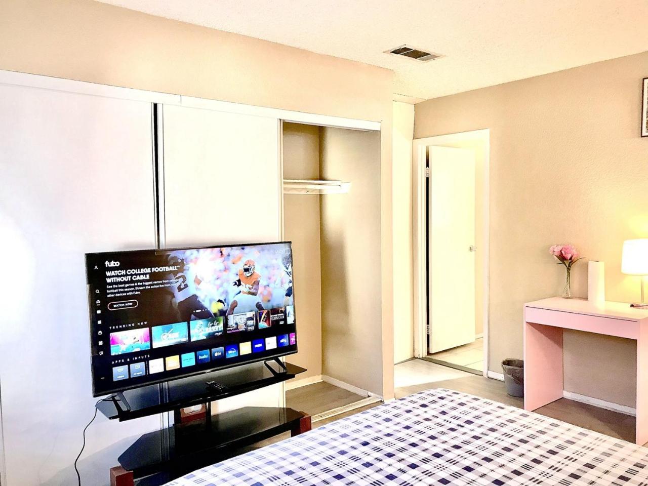 Guest house Independent Bedroom With Private Bathroom#2 Las Vegas