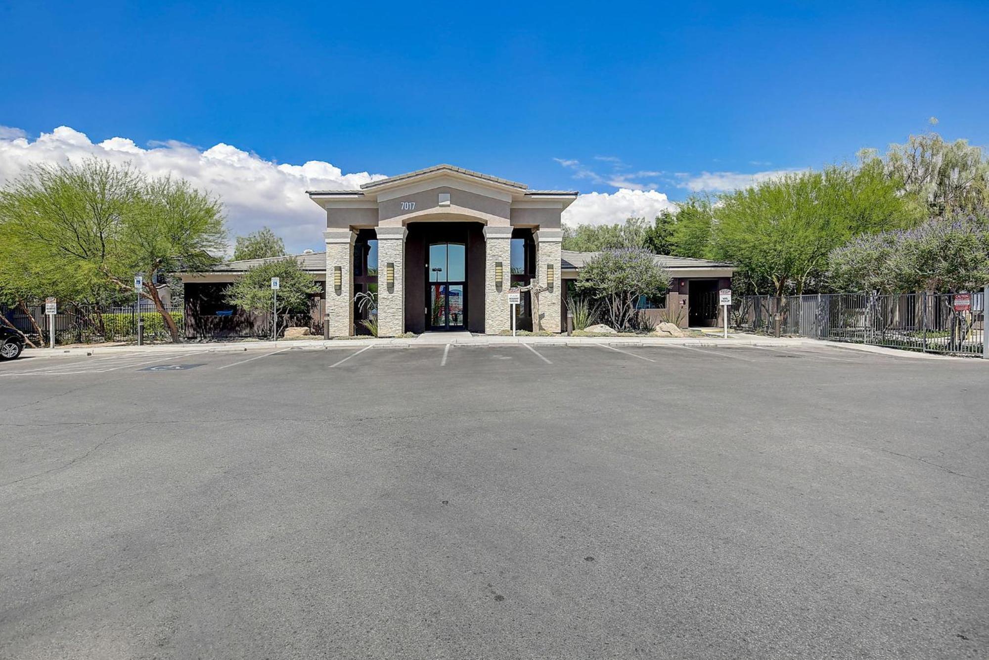 Luxury Oasis Extended