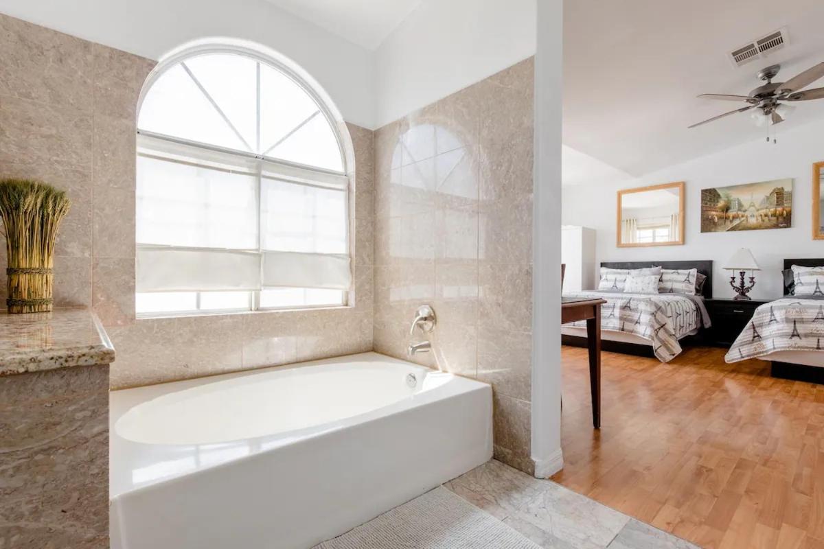 Holiday home Rose Canyon- 5 Bedroom In Vegas Las Vegas