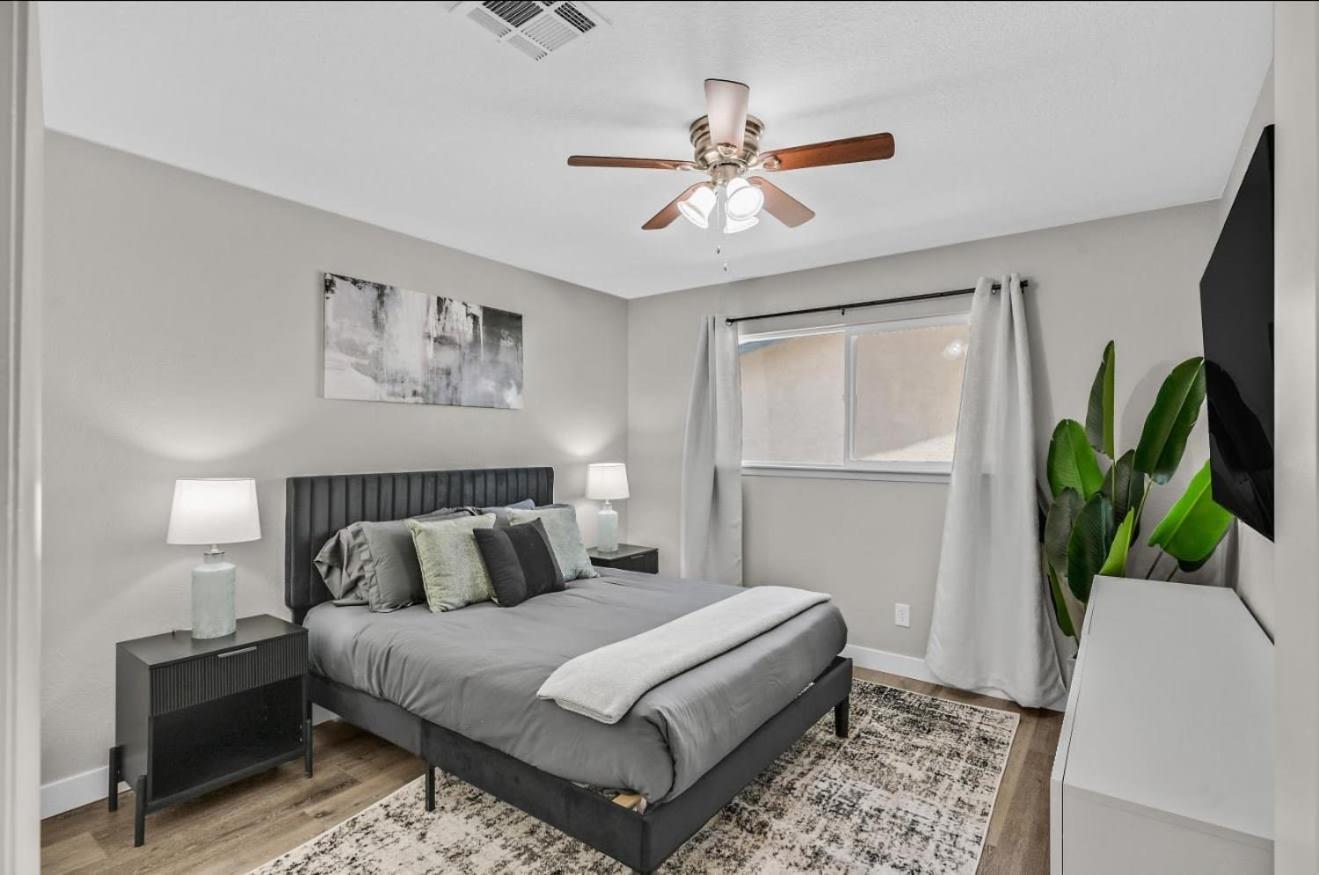 Holiday home 4br Vegas Gem W Pool, Close To Strip, Airport Las Vegas