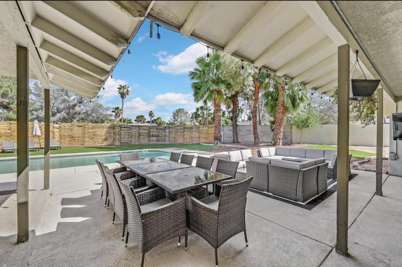 Holiday home 4br Vegas Gem W Pool, Close To Strip, Airport