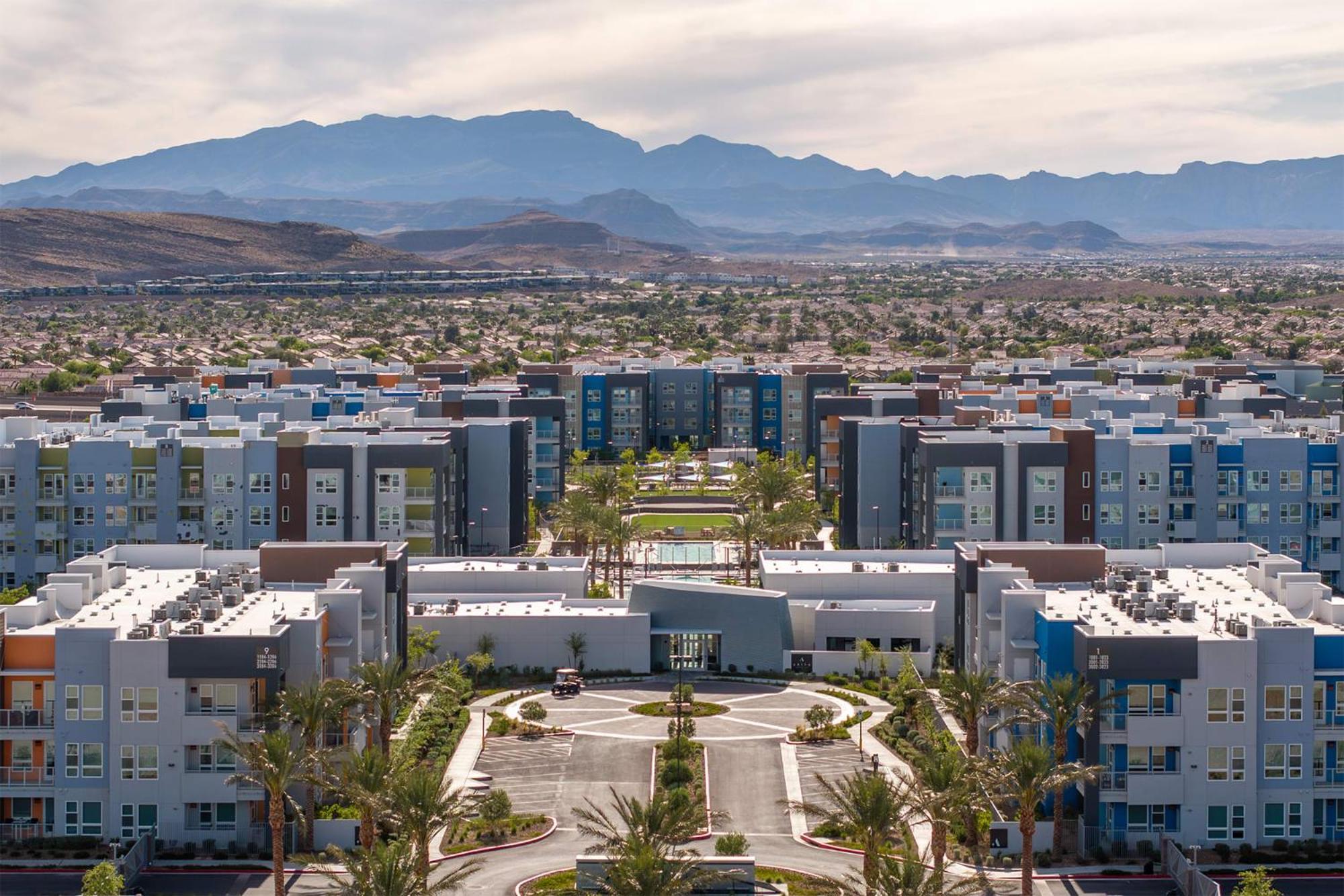 Executive 2 Bedroom Ariva Apartment Las Vegas