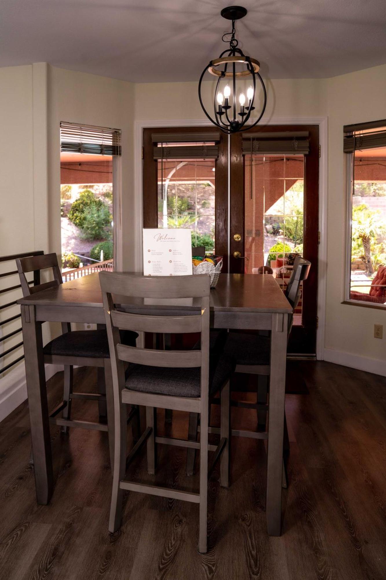 Sin City Sanctuary Estates L 10 Mins From Strip *