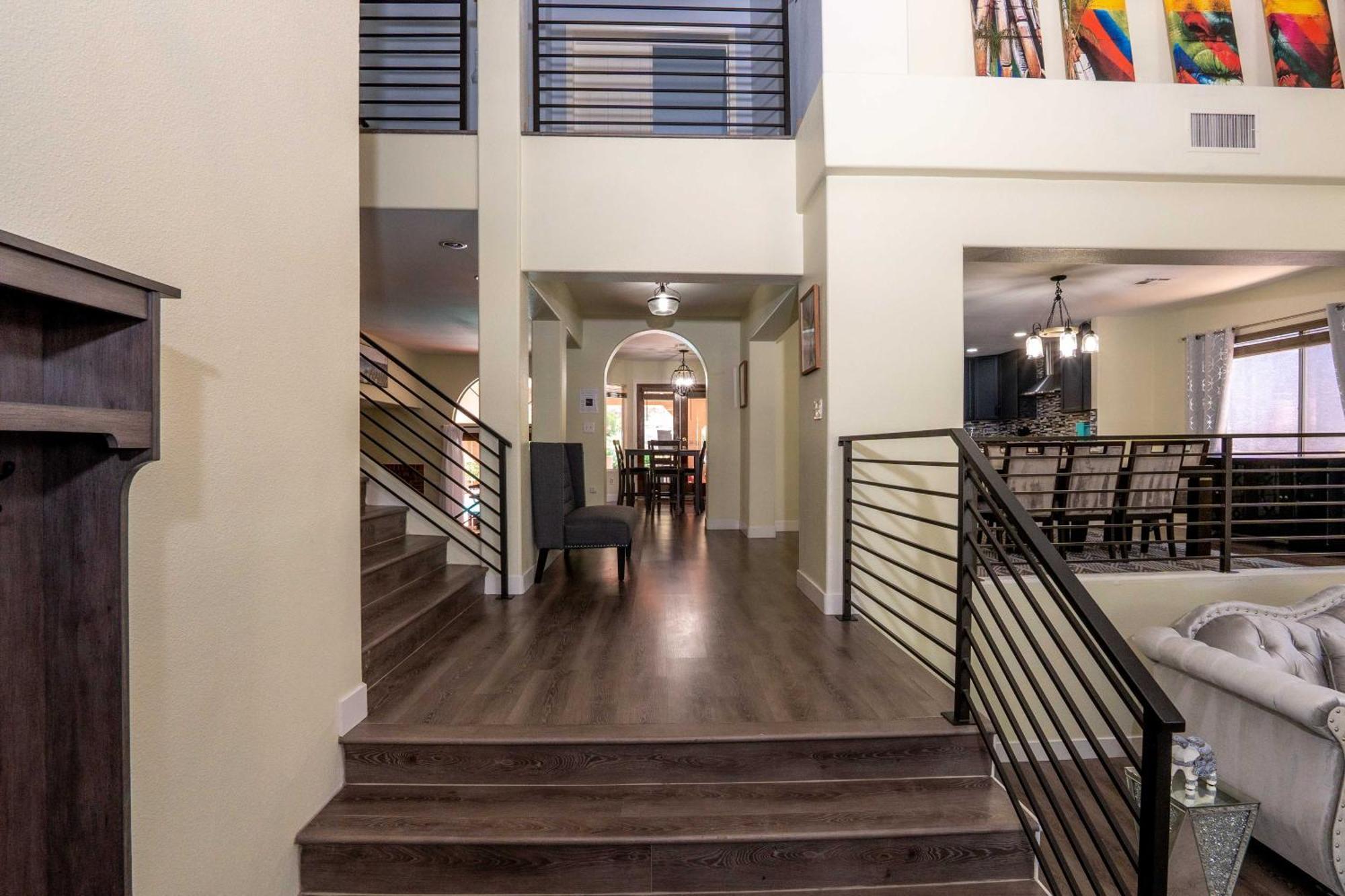 Sin City Sanctuary Estates L 10 Mins From Strip Villa