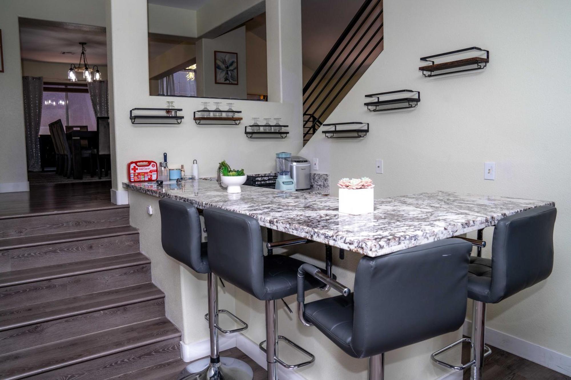 Sin City Sanctuary Estates L 10 Mins From Strip Villa