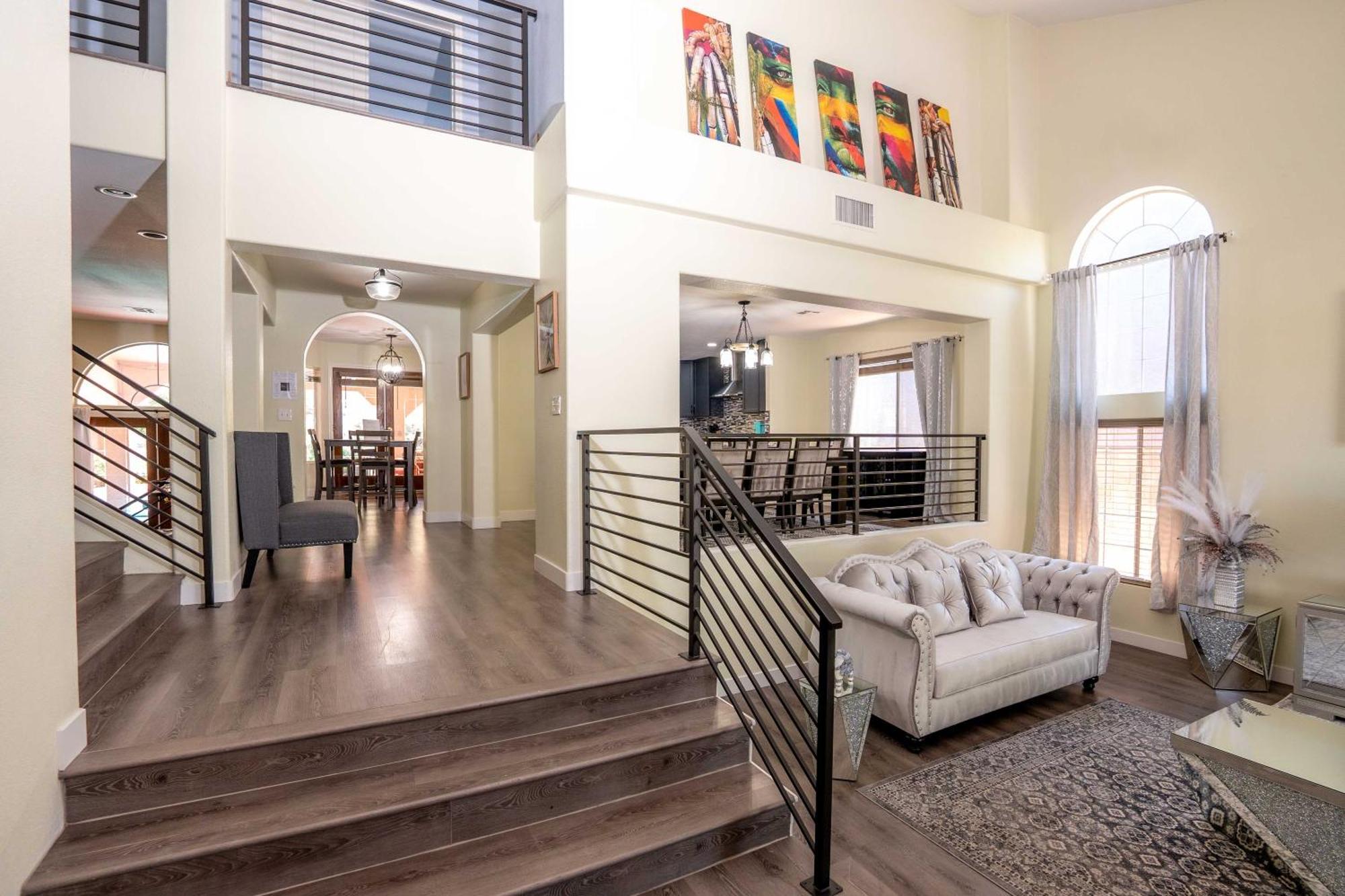 Sin City Sanctuary Estates L 10 Mins From Strip Villa *