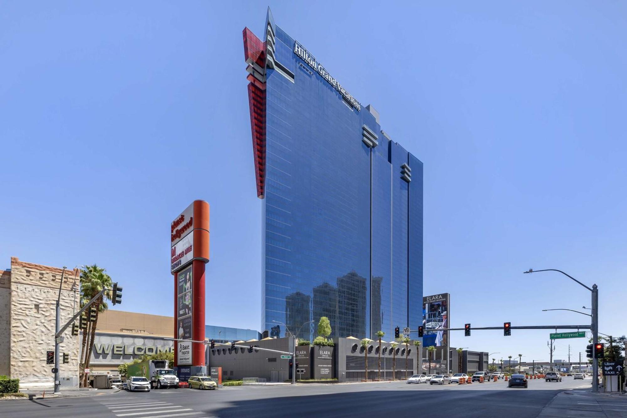 Hilton Grand Vacations Club Elara Center Strip Vegas Resort 3*