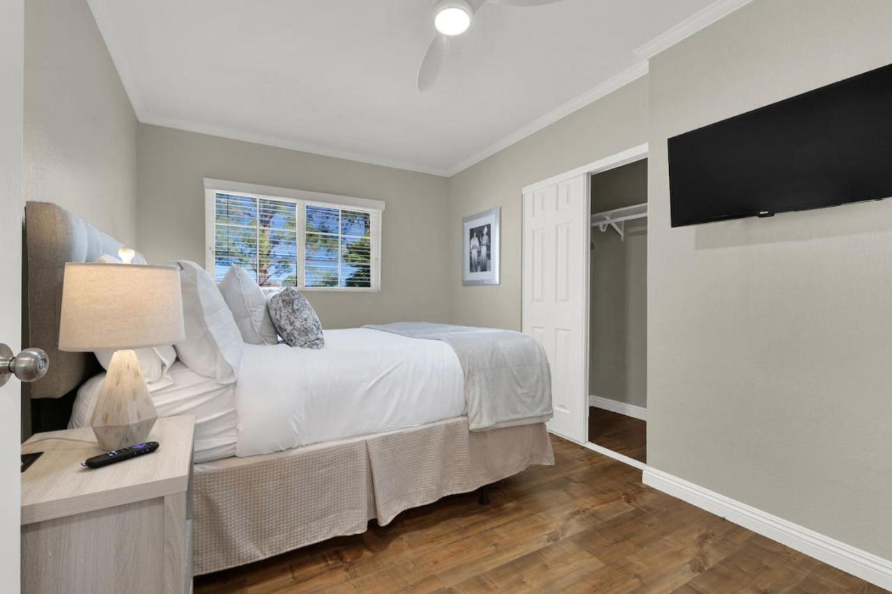 Spacious 4br Den With Pool, Jacuzzi, Bbq, Near Strip Las Vegas