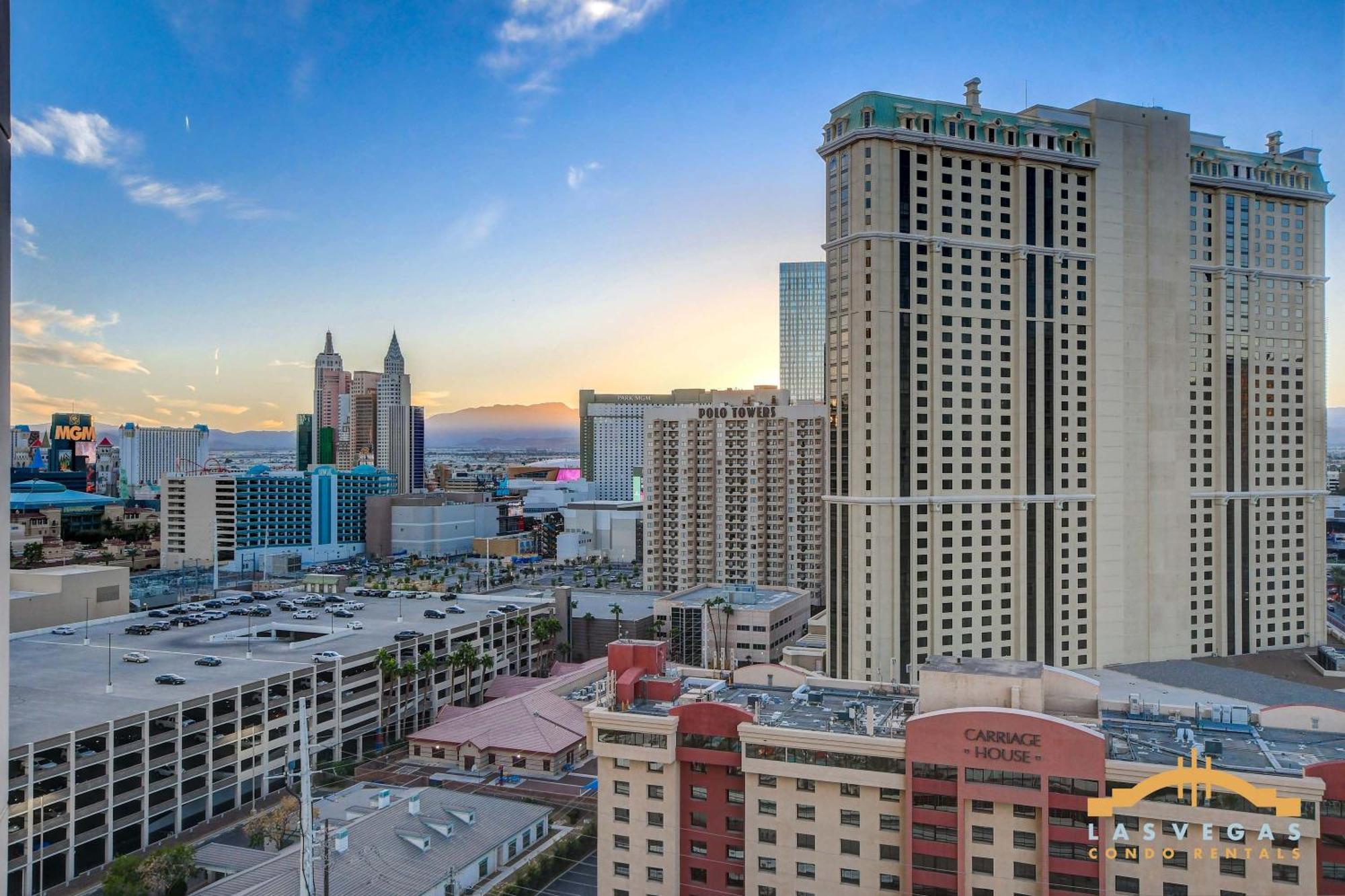 Mgm Signature-17-801 1br2ba F1 Strip View Balcony Holiday home *