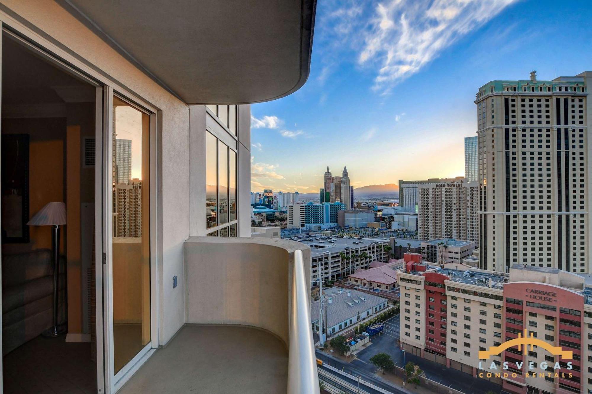 Holiday home Mgm Signature-17-801 1br2ba F1 Strip View Balcony *