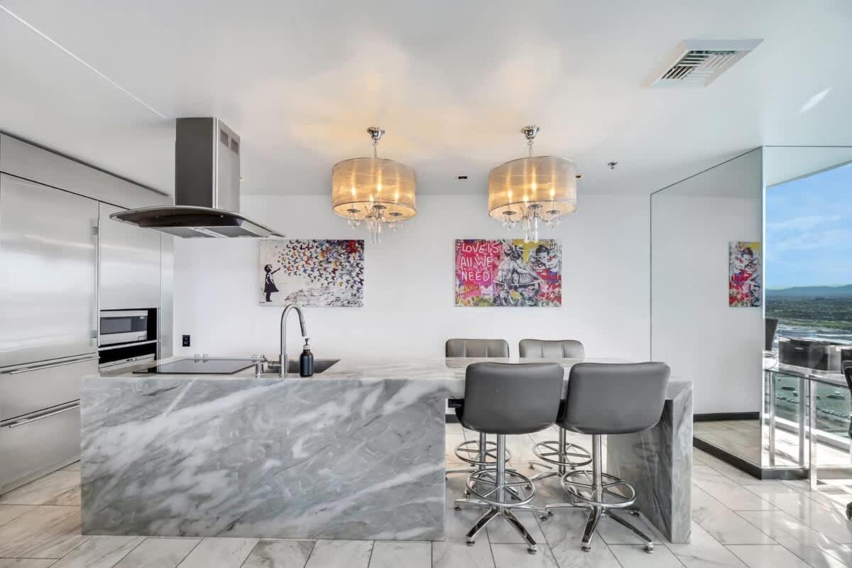 1 Bedroom Luxury On 35 Floor With Amazing Strip Views Apartment Las Vegas
