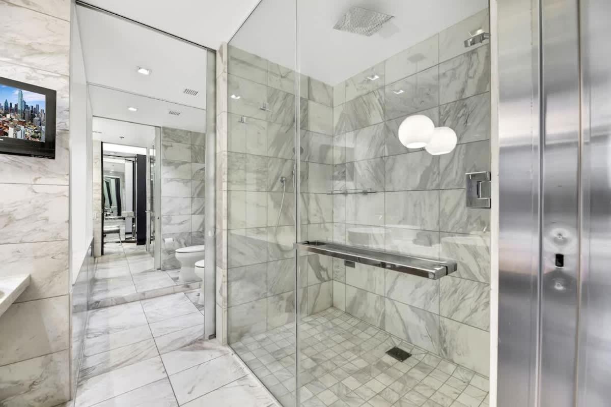 Apartment 1 Bedroom Luxury On 35 Floor With Amazing Strip Views