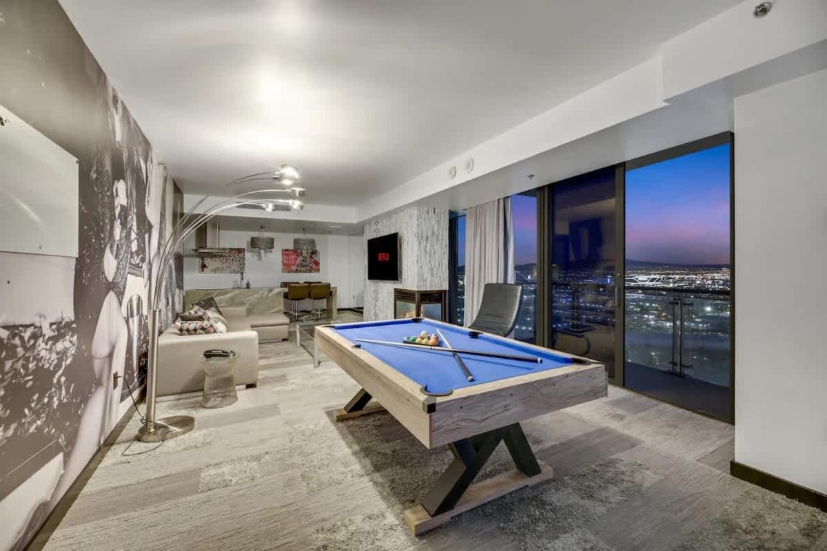 1 Bedroom Luxury On 35 Floor With Amazing Strip Views Apartment