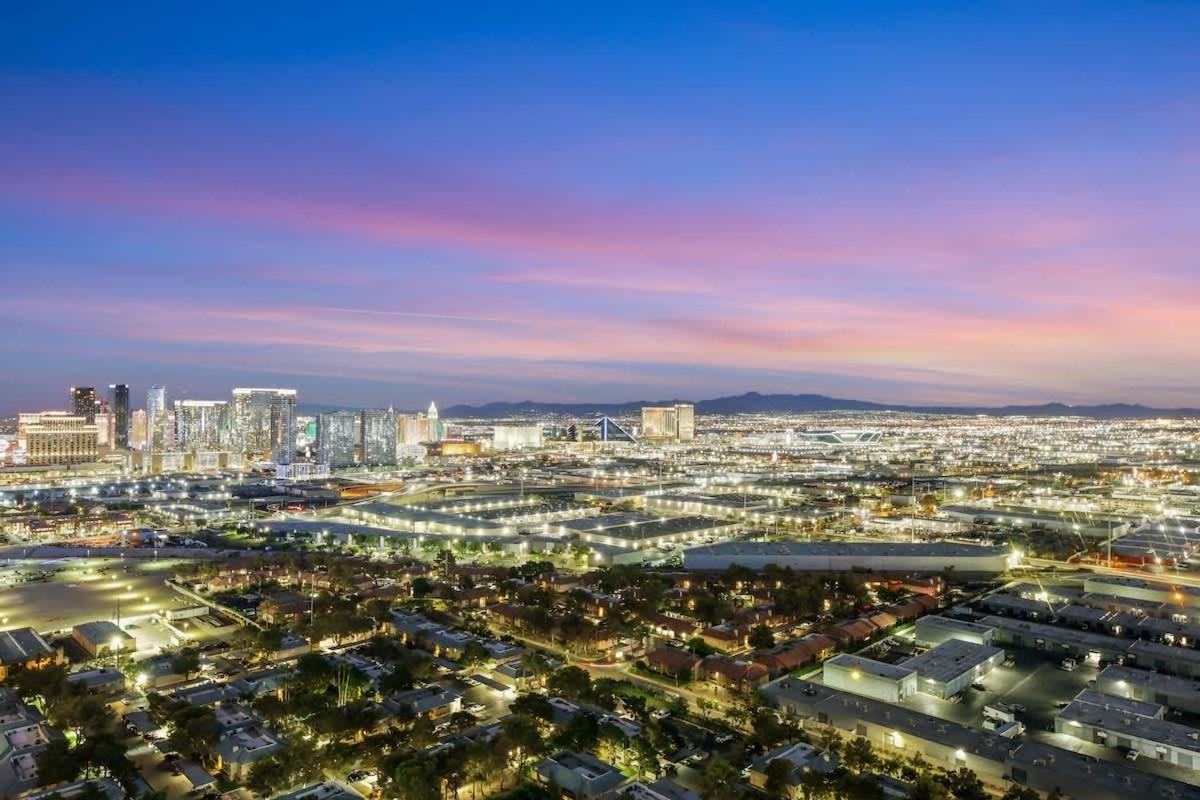 1 Bedroom Luxury On 35 Floor With Amazing Strip Views * Las Vegas