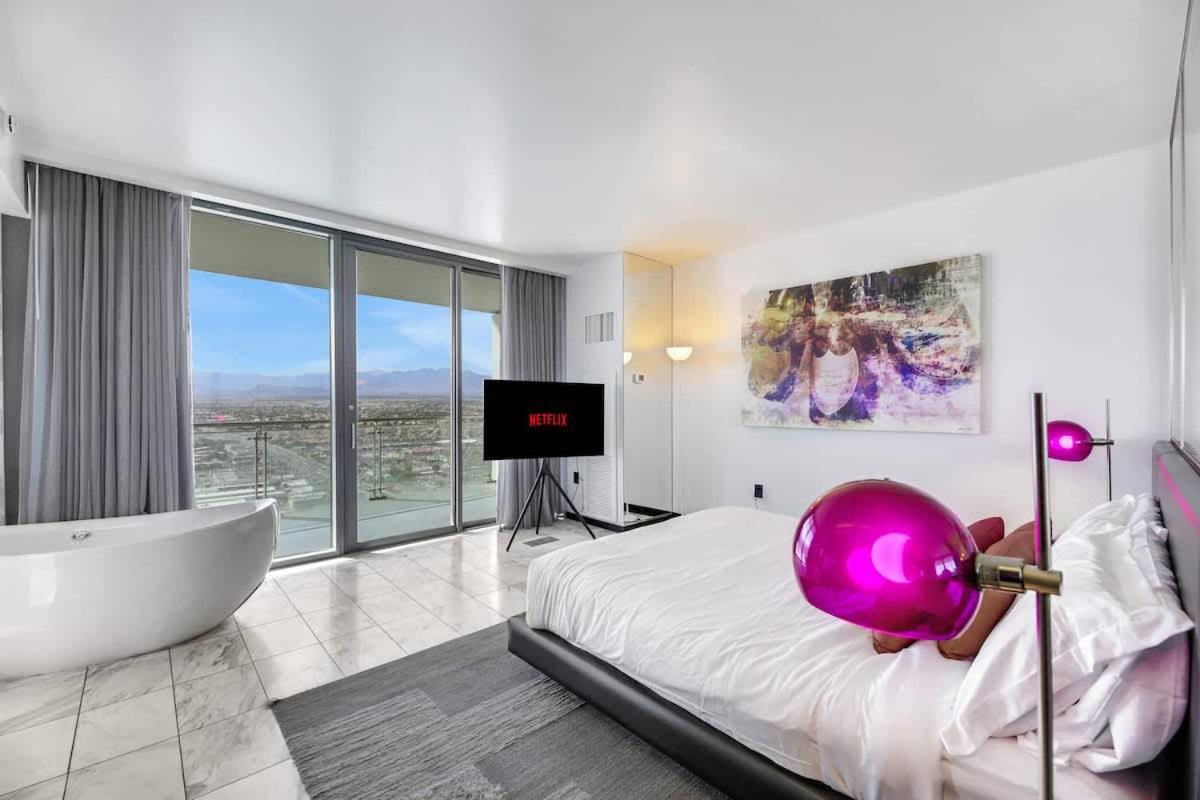 1 Bedroom Luxury On 35 Floor With Amazing Strip Views Apartment