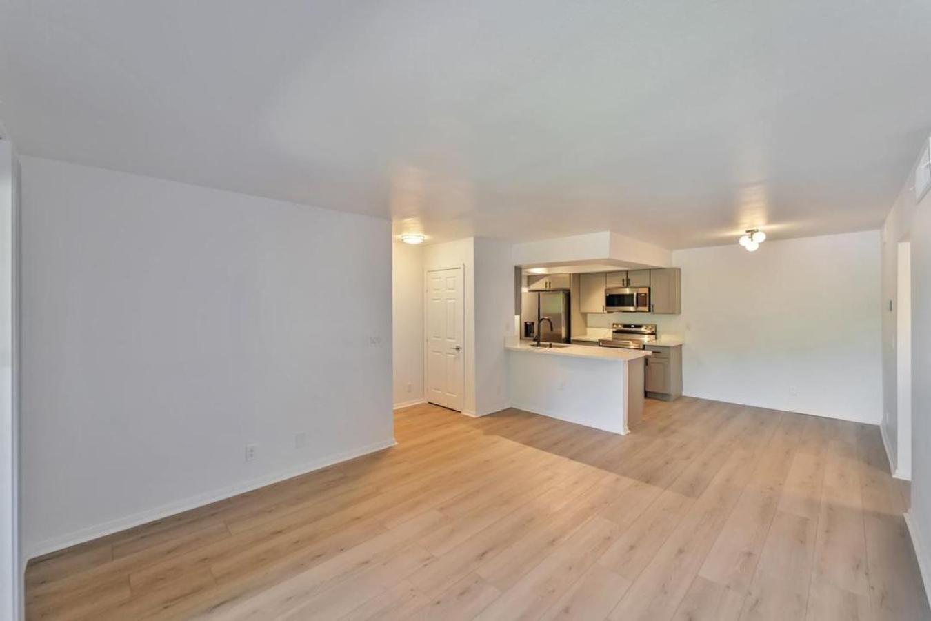 Apartment Landing At Valencia - 2 Bedrooms In Paradise Las Vegas